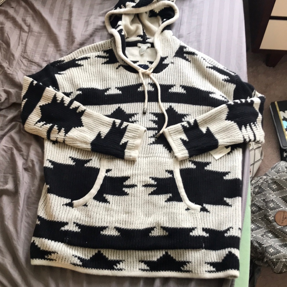 Tribal knitted hoodie